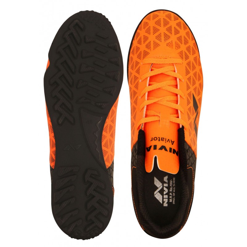 nivia futsal shoes